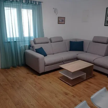 Apartment Vida 1Floor In The Old Part Of Baska Exterior photo