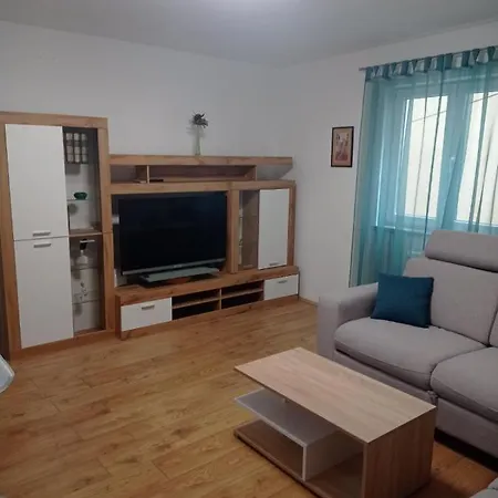Apartment Vida 1Floor In The Old Part Of Baska Exterior photo