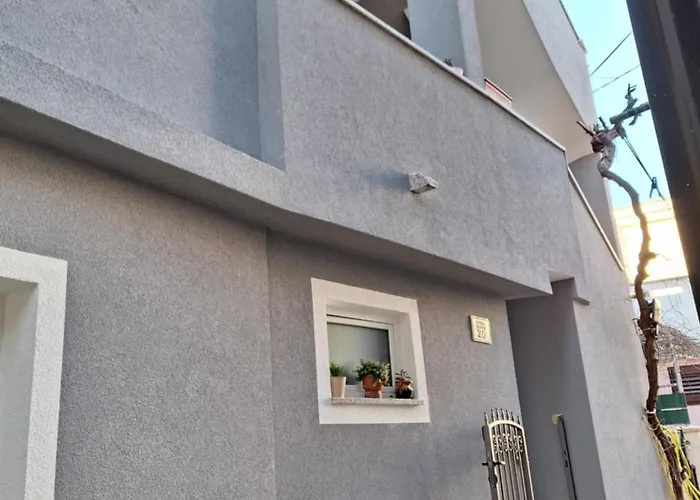 Apartment Vida 1Floor In The Old Part Of Baska